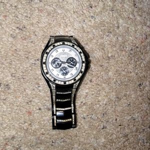 Bulova watch comes with extensions